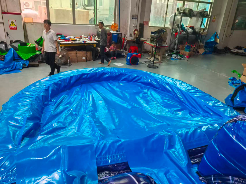 Giant inflatable pool slide