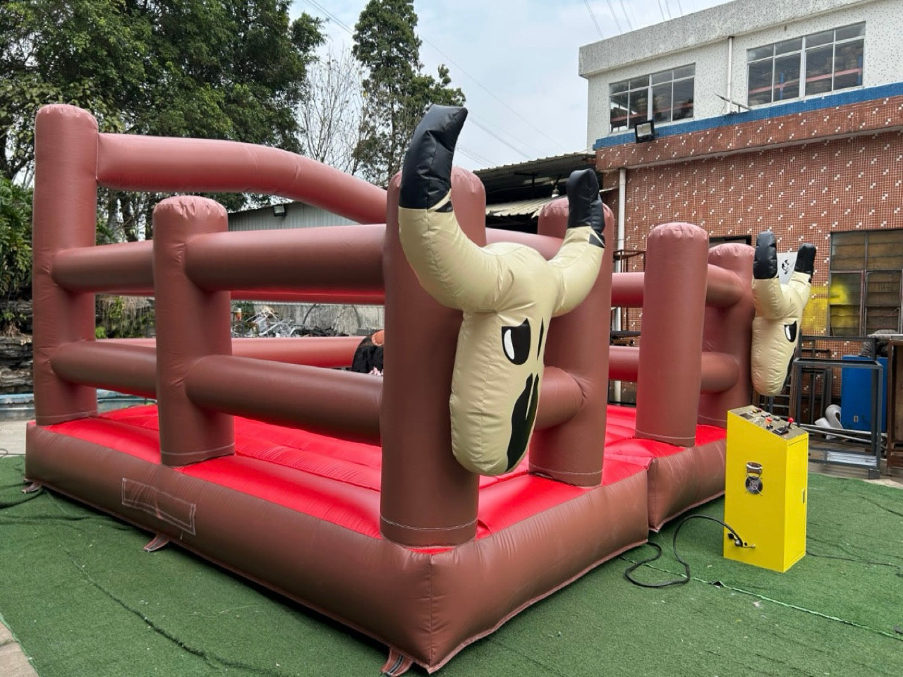 Inflatable Bull Theme Trampoline