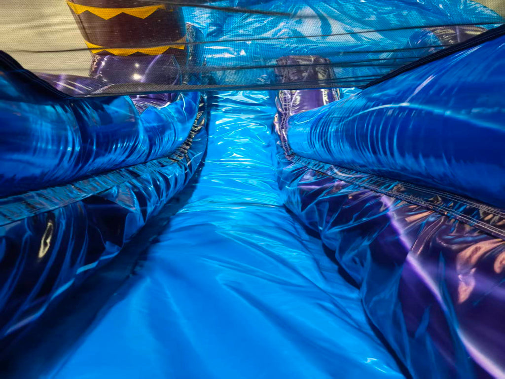 Giant inflatable pool slide