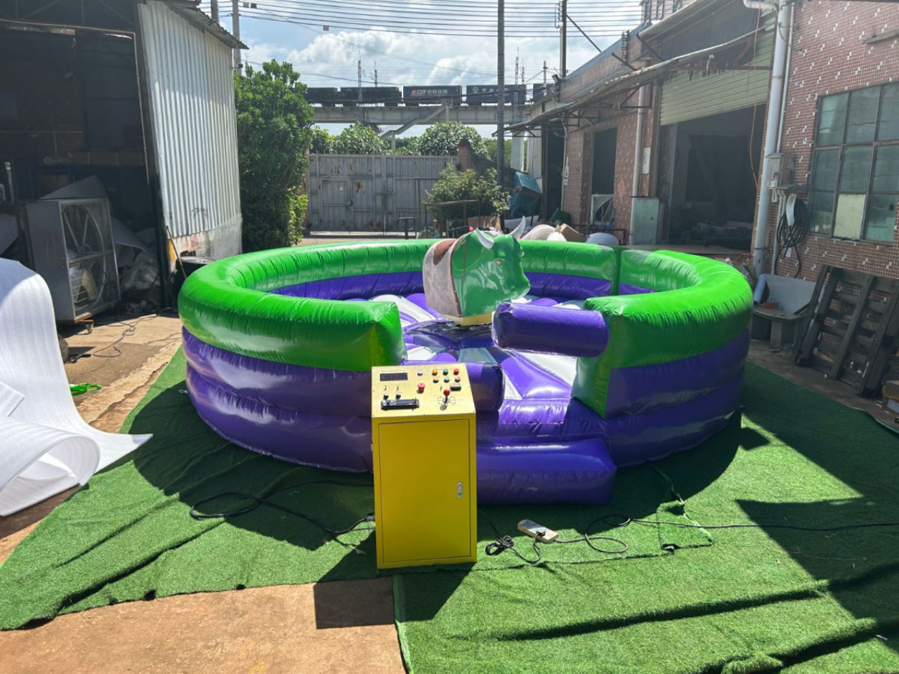 Colorful Inflatable Competitive Mechanical Bulls